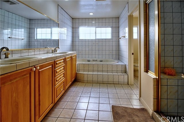 Building Photo - 429 W Woodruff Ave