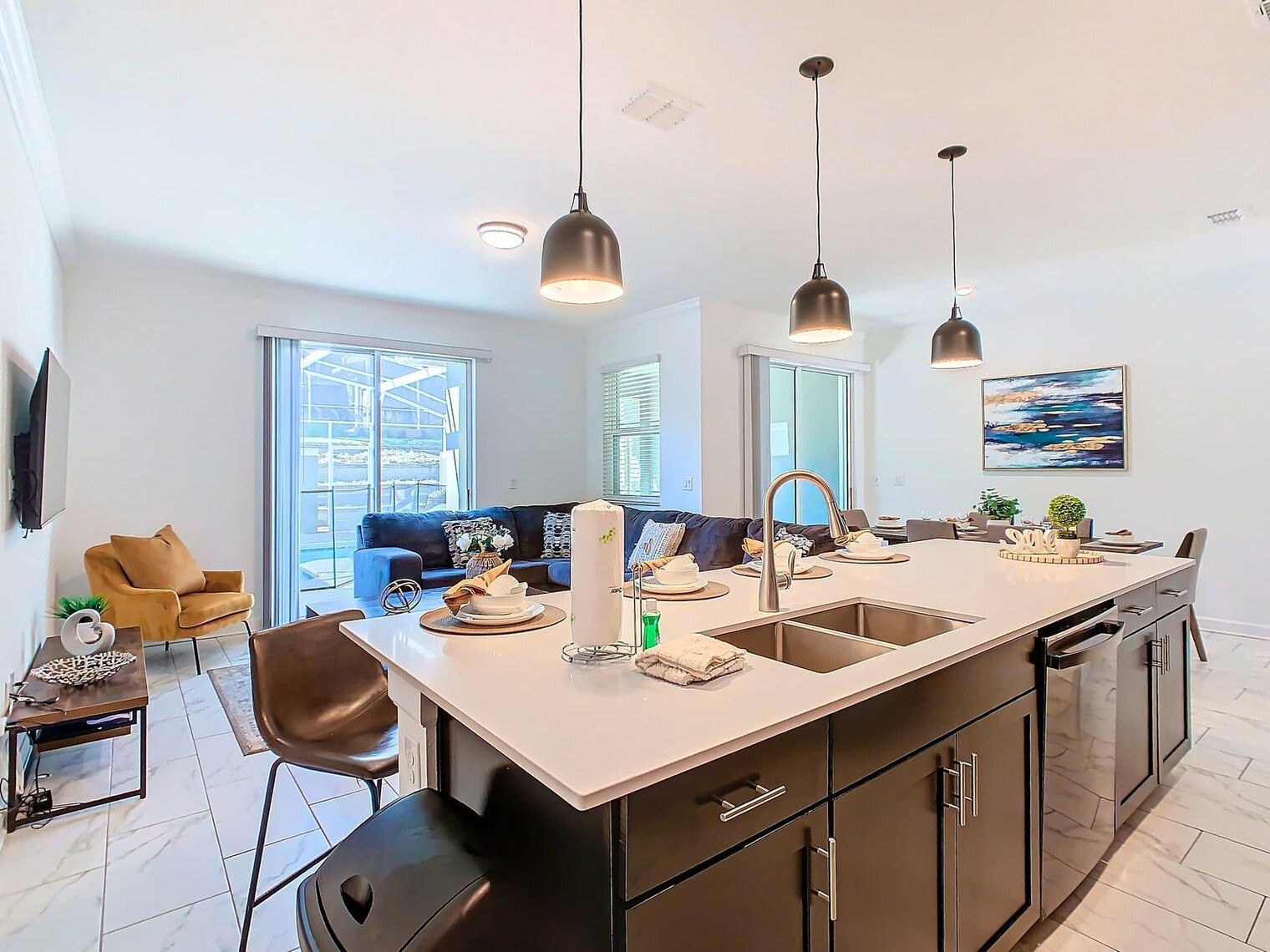 Building Photo - 996 Leader St