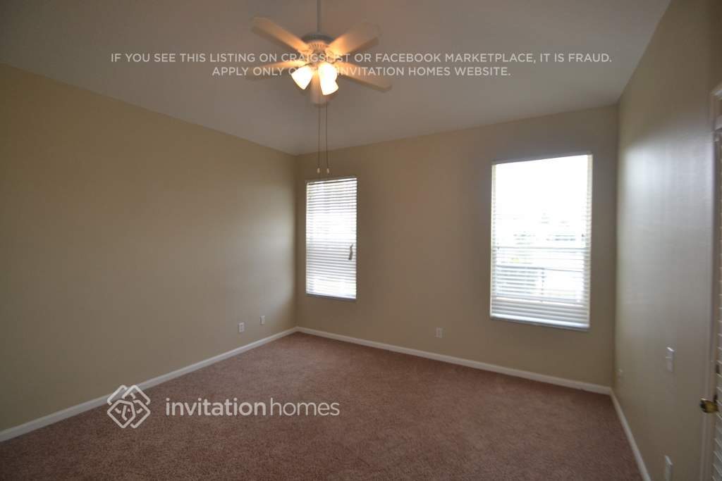 Building Photo - 2732 Heron's Landing Dr