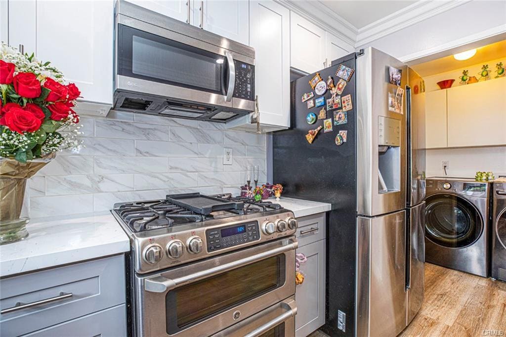 Building Photo - 2313 Hollister Ter