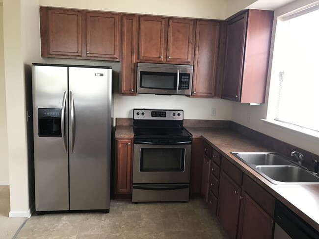 Building Photo - SOUTHMOOR @ RIDGELY MANOR