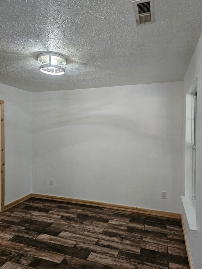 Building Photo - 5679 Hickory Fork Rd