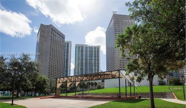 Building Photo - 300 S Biscayne Blvd