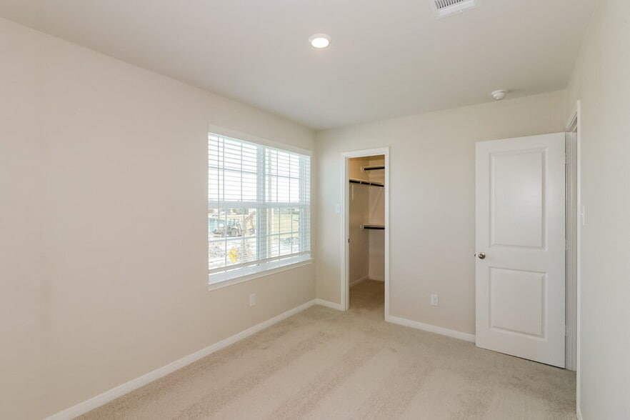 Building Photo - 7622 Tipton Meadow Way