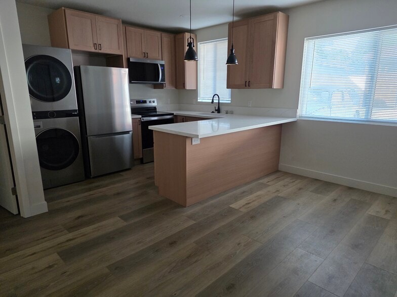 Primary Photo - 14338 Flomar Dr