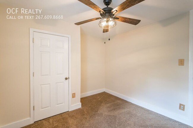 Building Photo - 4562 Silverwood St