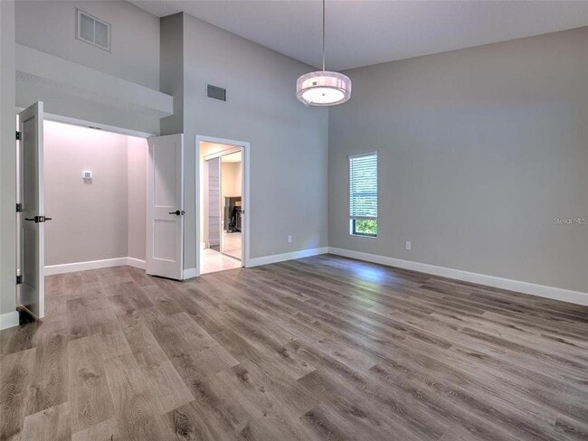 Building Photo - 3105 Mossvale Ln