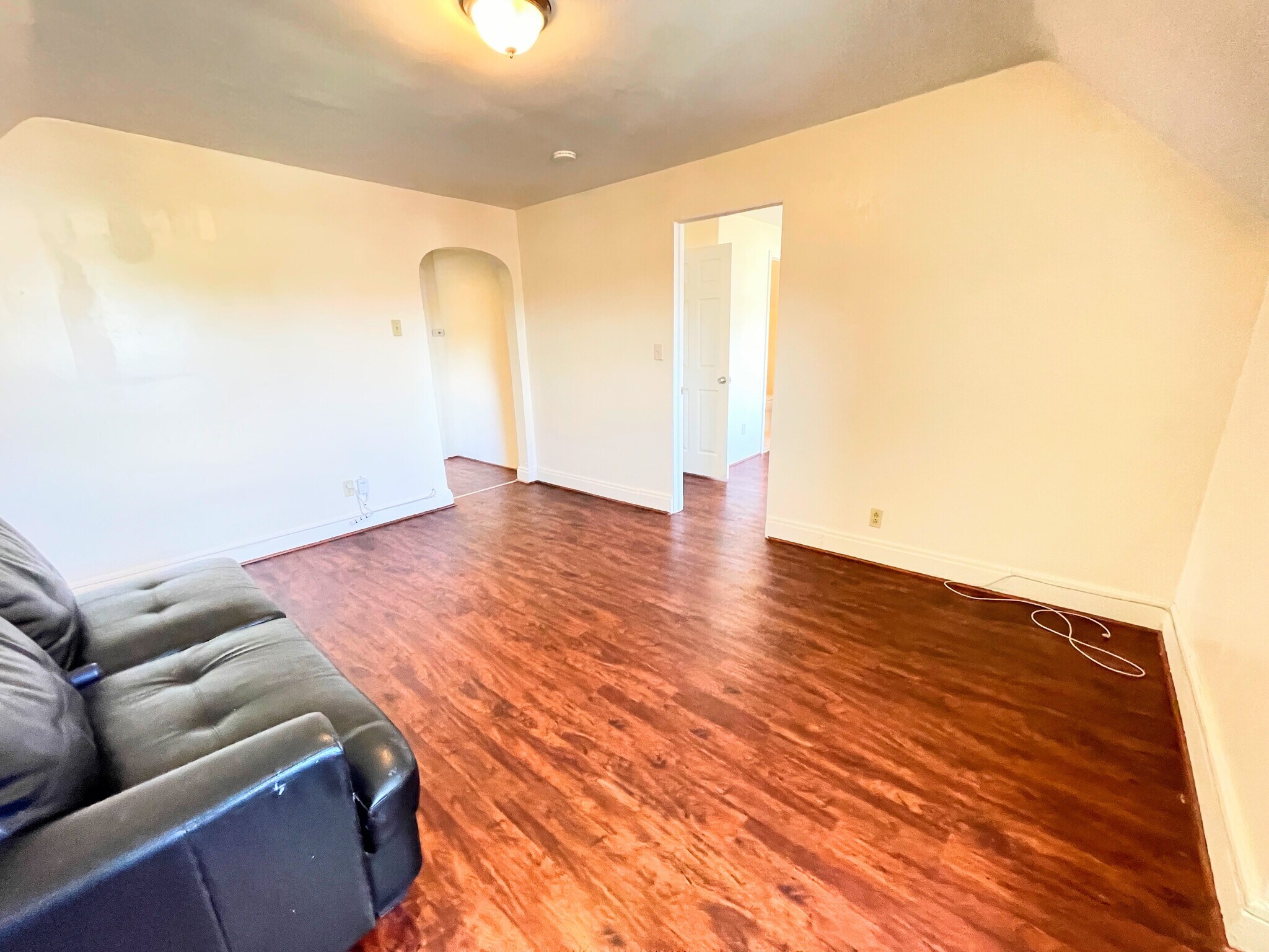 Building Photo - 5544 Baywood St