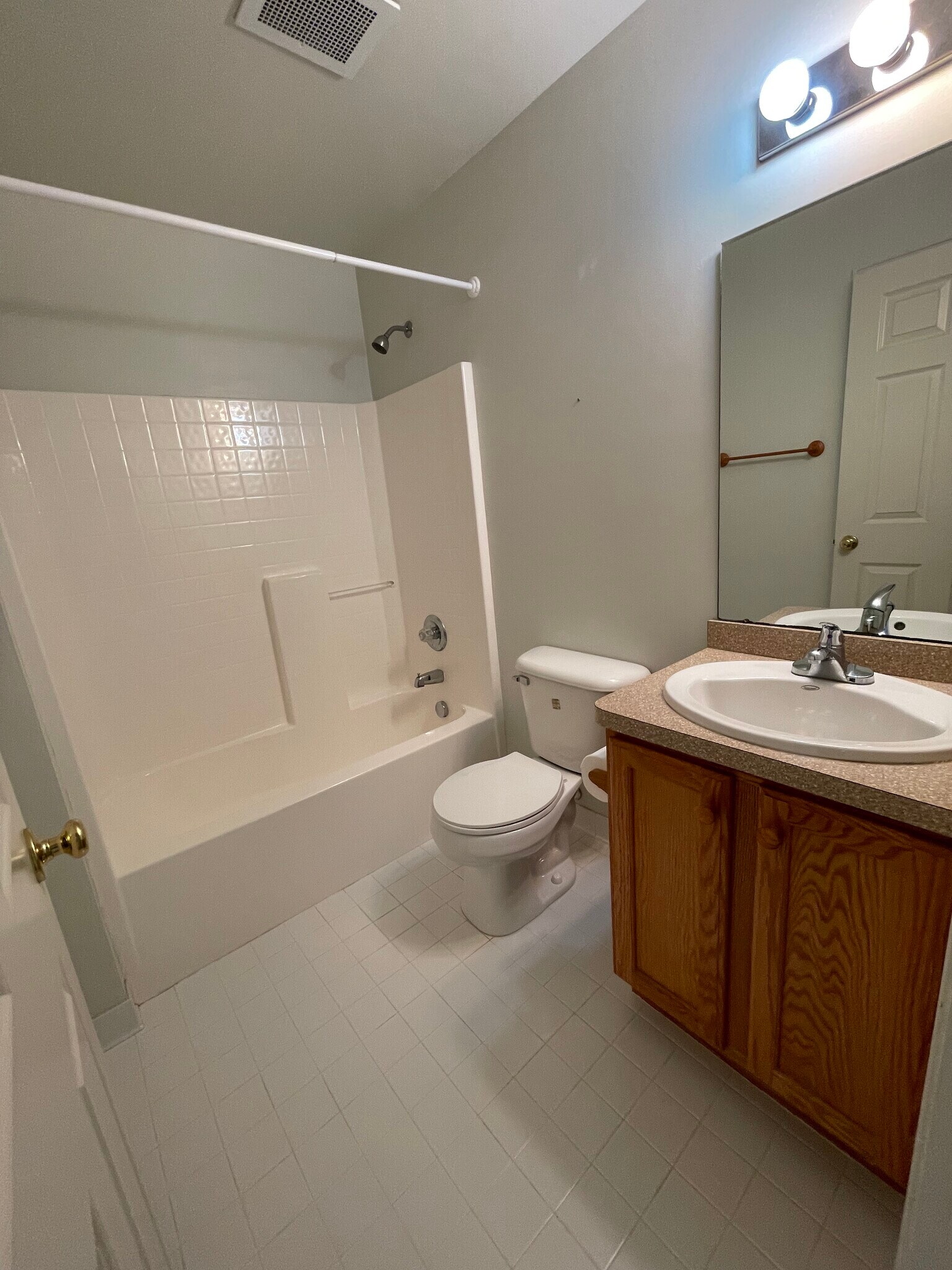 Building Photo - 3074 Barclay Way