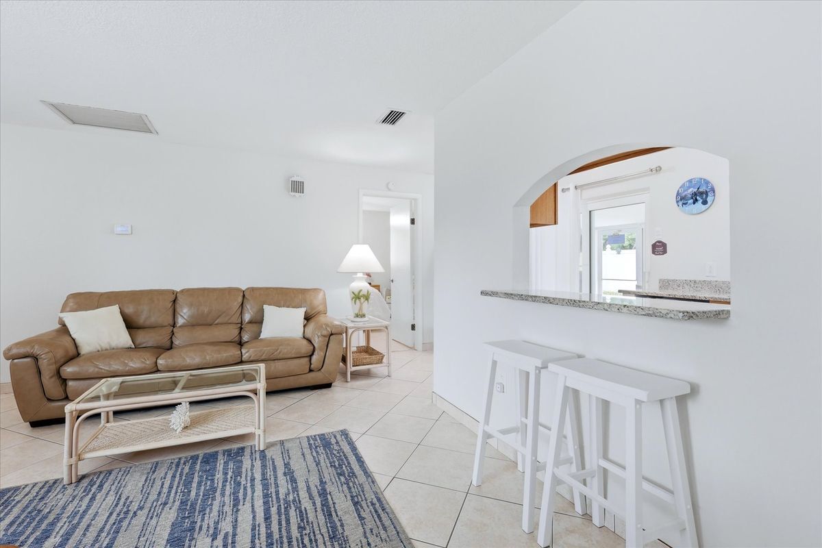 Building Photo - 6309 Flamingo Dr