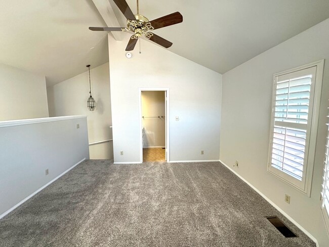 Building Photo - 15880 Avenida Villaha