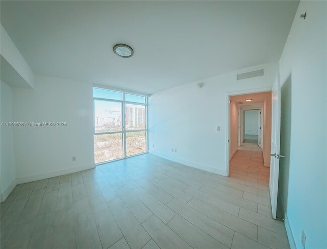 Building Photo - 400 Sunny Isles Blvd