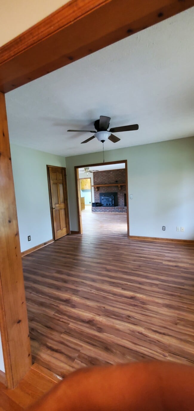 Building Photo - 119 Stoney Brook Ln