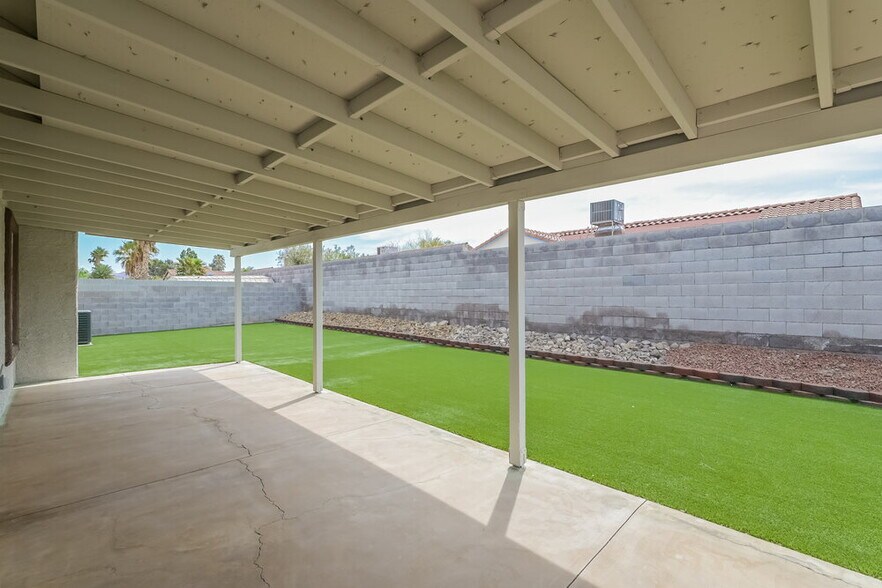 Building Photo - 360 Dooley Dr