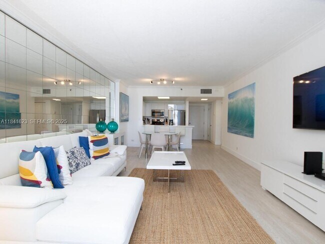 Building Photo - 2301 Collins Ave