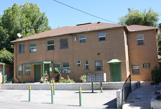 Building Photo - Dana Villa Apartments