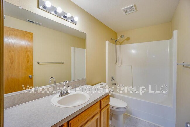 Building Photo - 2420 NE 165th Ave