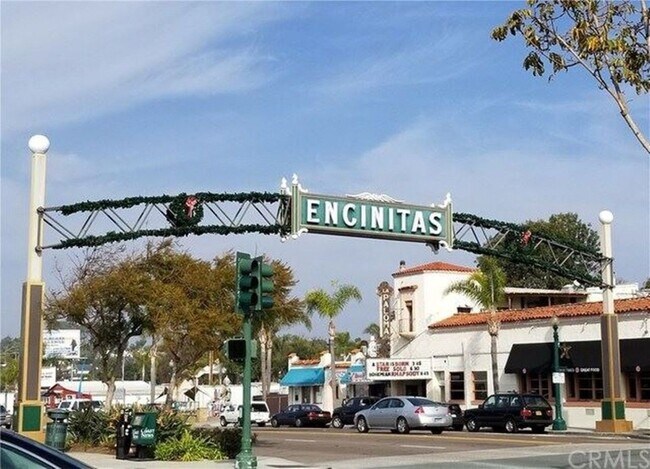 Building Photo - Spacious and modern 3 bedroom home within the prestigious Terraces of Cantebria subdivision.