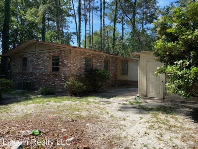 Building Photo - 4 br, 3 bath House - 1105 W Alden Ave