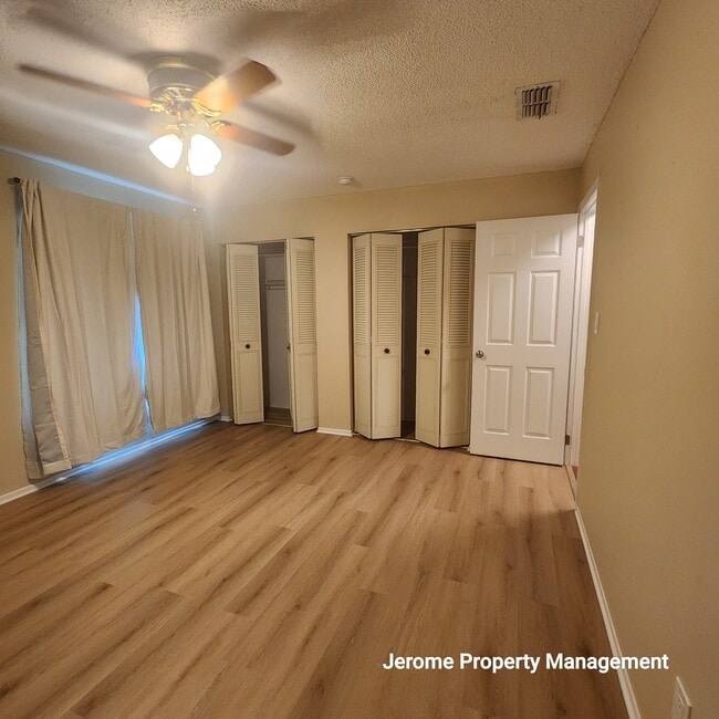 Building Photo - 28435 Trident Ct