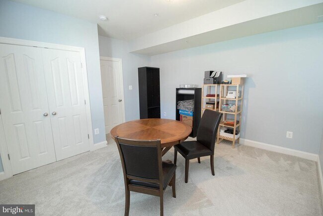Building Photo - 24676 Broad Creek Dr