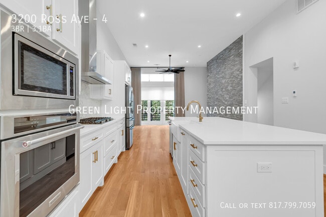 Building Photo - 3200 Ross Ave