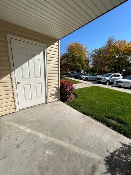 Building Photo - 7458 W Tottenham Ln