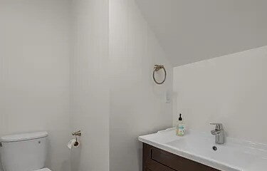 Building Photo - "Charming 1-Bedroom Sanctuary with 2 Full Baths in the Heart of San Francisco!"
