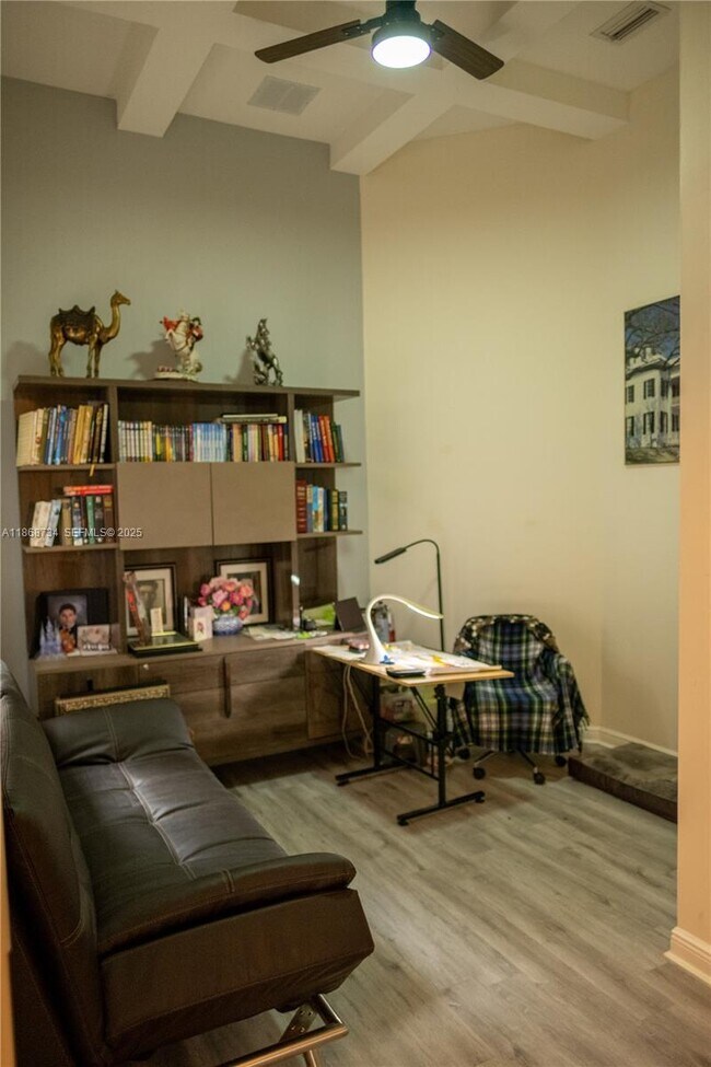 Building Photo - 9350 Via Classico W