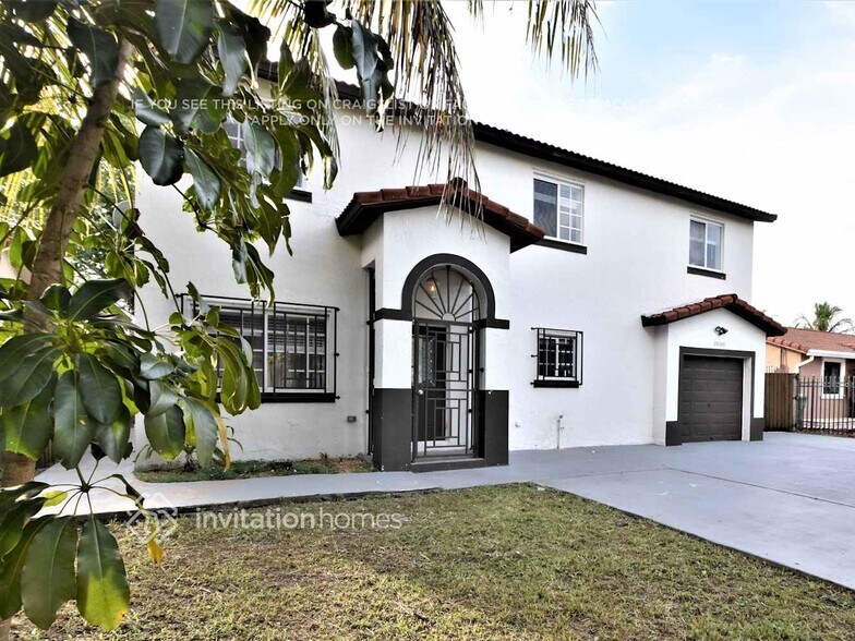 Building Photo - 18000 SW 153rd Ct