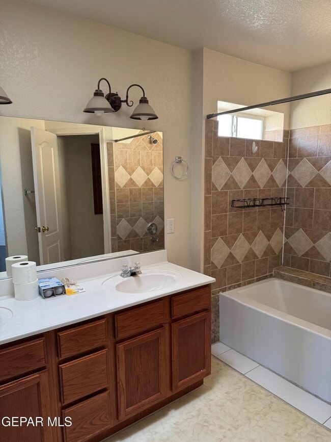 Building Photo - 6340 Casper Ridge Dr