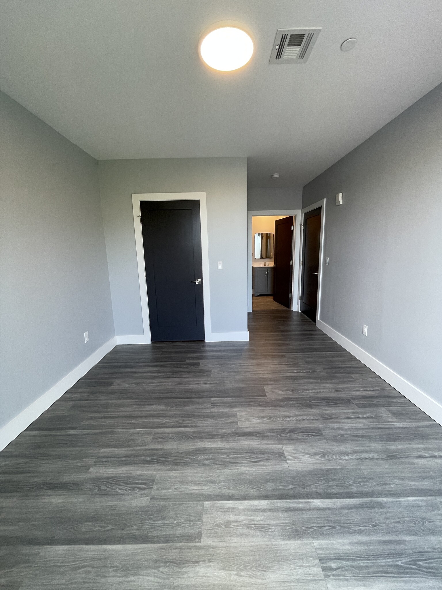 Building Photo - 367 Western Ave