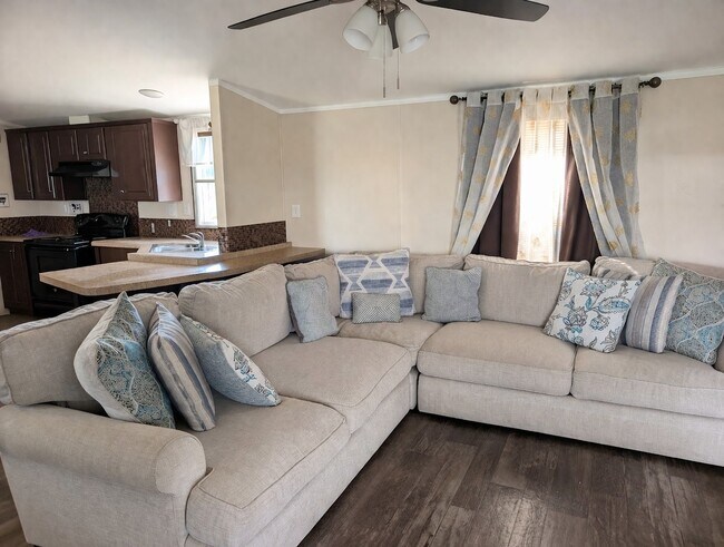 Building Photo - 18384 Valletta Dr