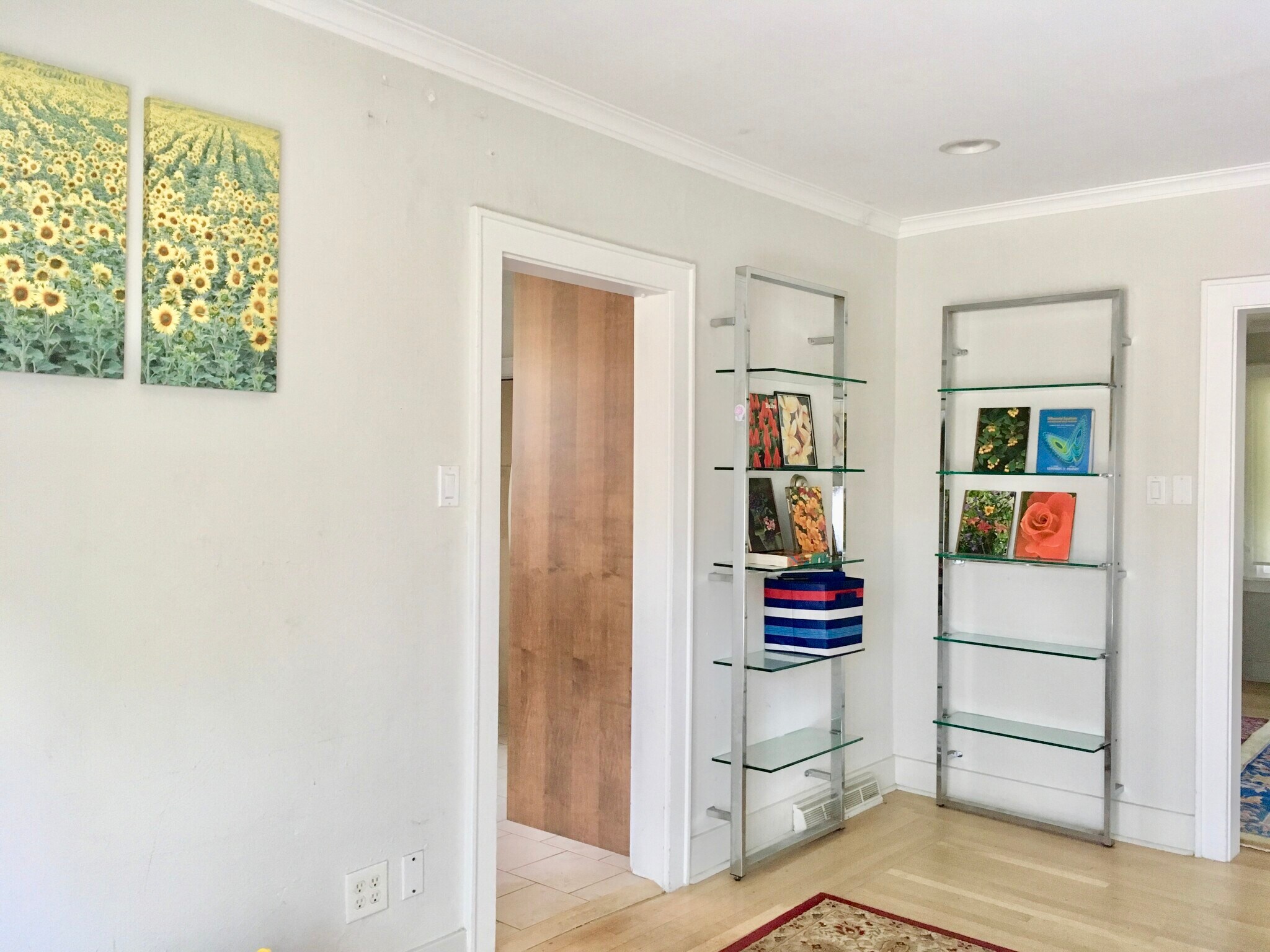 living room - 5463 Fair Oaks St