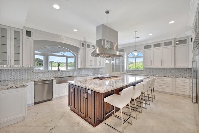 Building Photo - 4610 SW 178th Ave