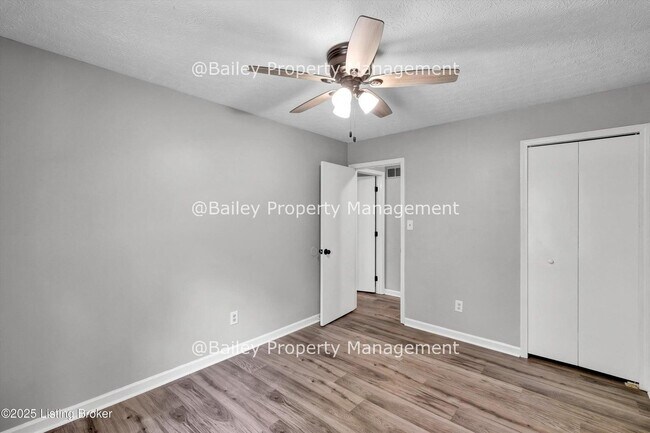 Building Photo - 11619 Tazwell Dr