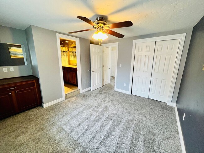 Building Photo - UNIVERSITY HILLS, CHARMING RANCH HOME, UPDATES THROUGHOUT, 3 BED, LARGE YARD, DECK AND PERGOLA .