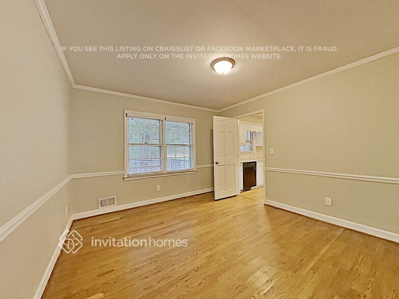 Building Photo - 2571 Riverglenn Cir