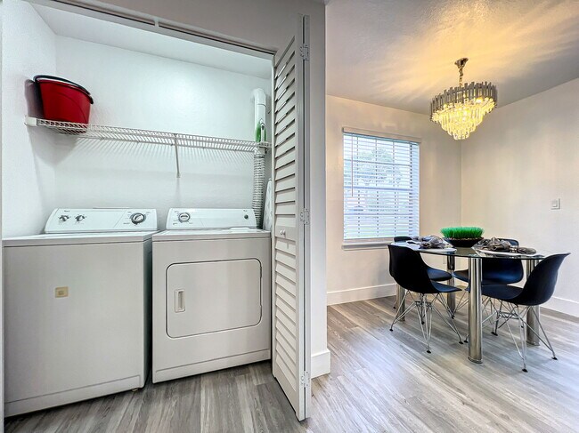 Building Photo - Westpointe Boulevard, Orlando, FL 32835 - 1 BR 1 BA condo