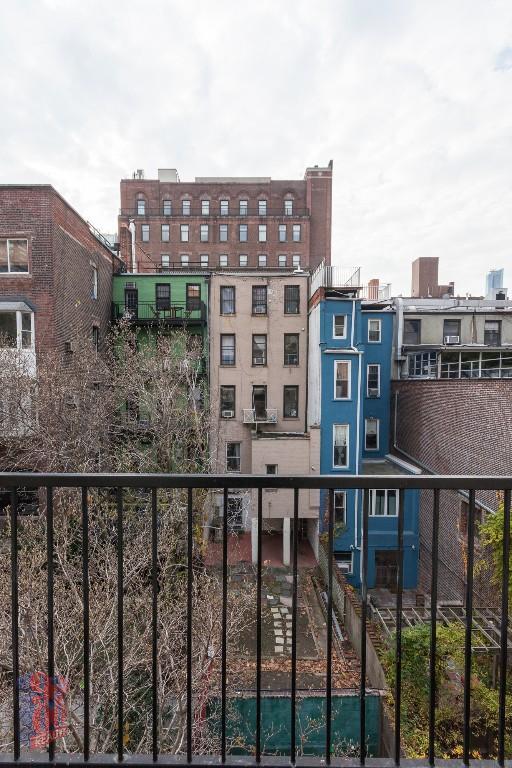 Building Photo - 230 E 32nd St