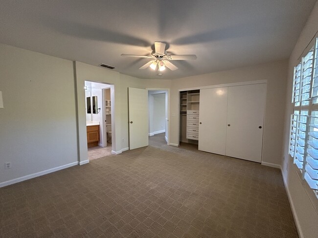 Building Photo - 248 Summer Grove Cir