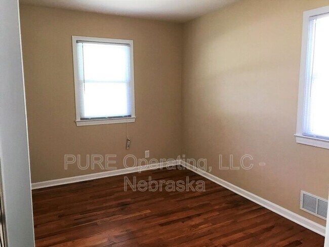 Building Photo - 3341 S 89th St