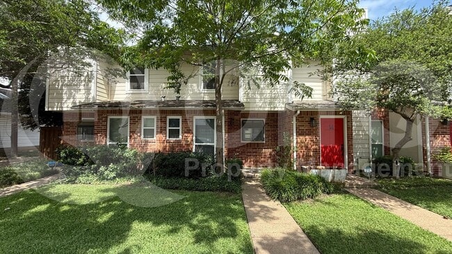 Building Photo - 5505 Live Oak St