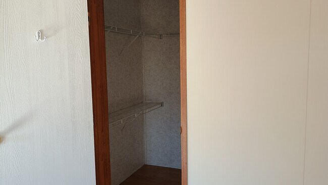 Building Photo - 2581 Co Rd 655