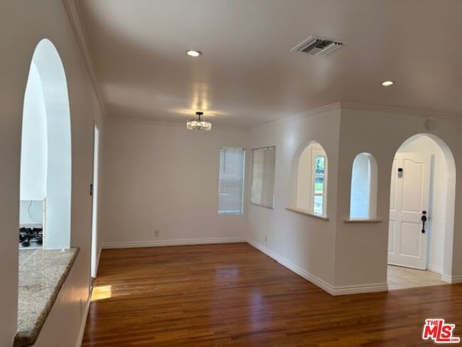 Building Photo - 5368 Crebs Ave