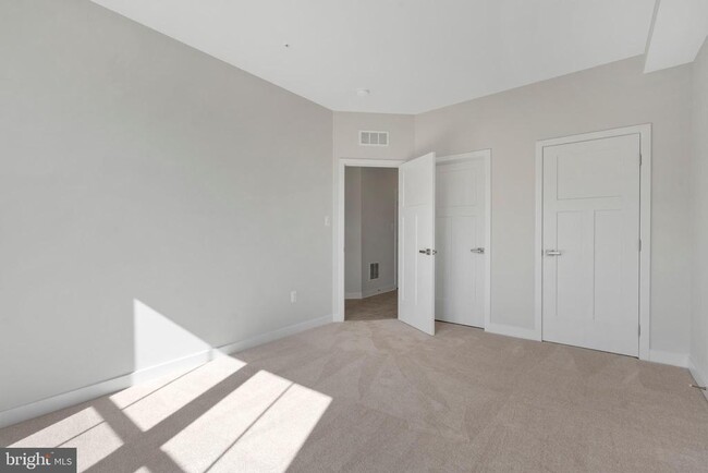 Building Photo - 6005 Walleye Pl