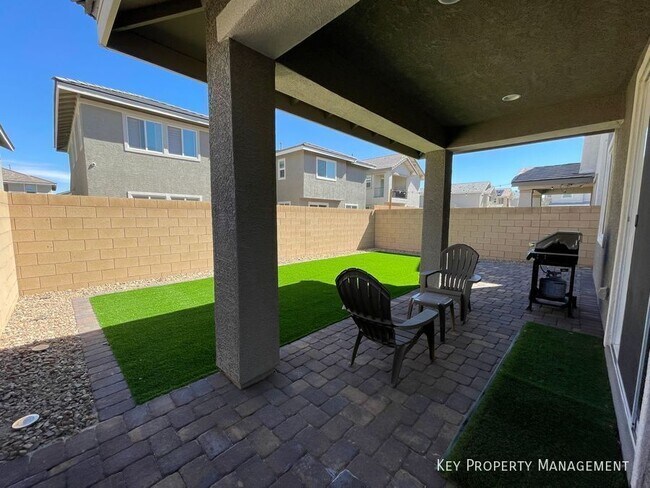 Building Photo - 692 Bamboo Bnd Pl