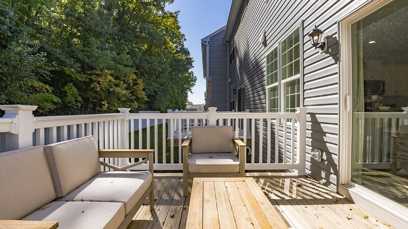 Building Photo - 527 N Palace Dr