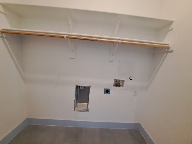 Building Photo - 3235 Noor St