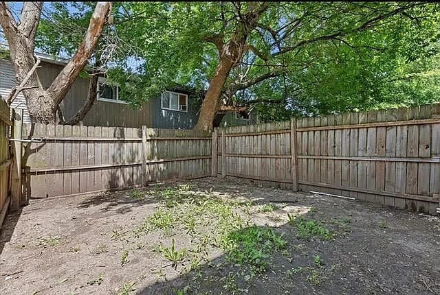 Building Photo - 2049 Berkshire Cir